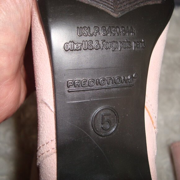 New Predictions Faux Suede Heeled Ankle Booties Zip Boots Size 5 Pink - Picture 7 of 7